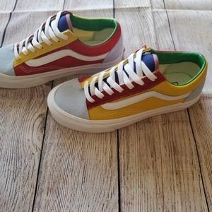 Vans off the wall size 6 womens